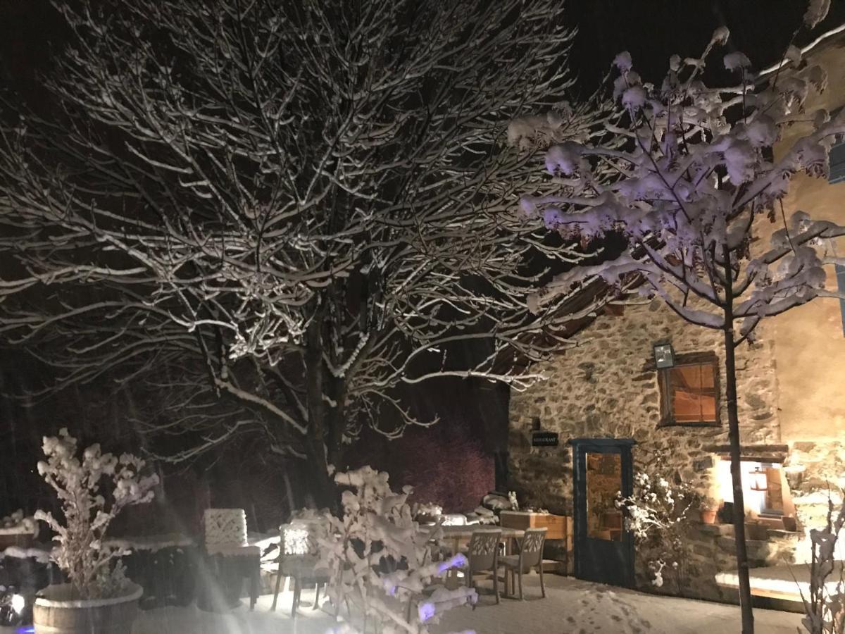 Cal Xandera Hotel Angoustrine Eksteriør billede